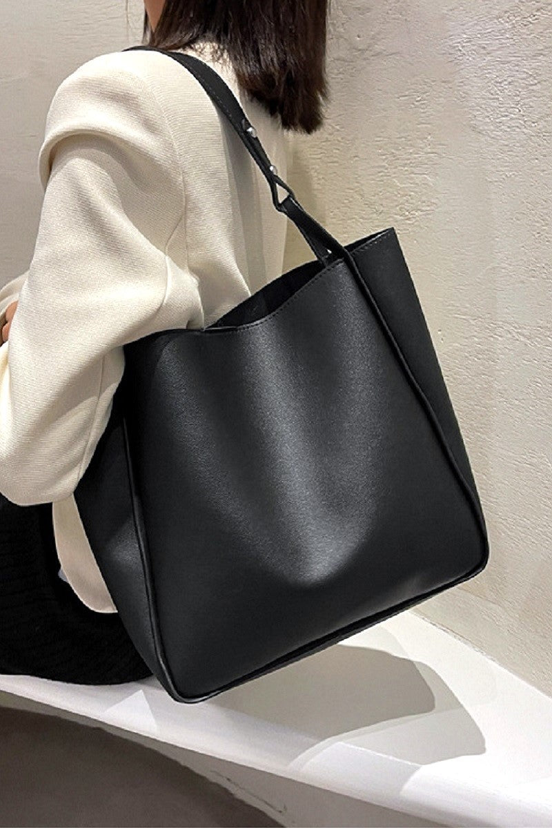 Black Shoulder Pouch Bag