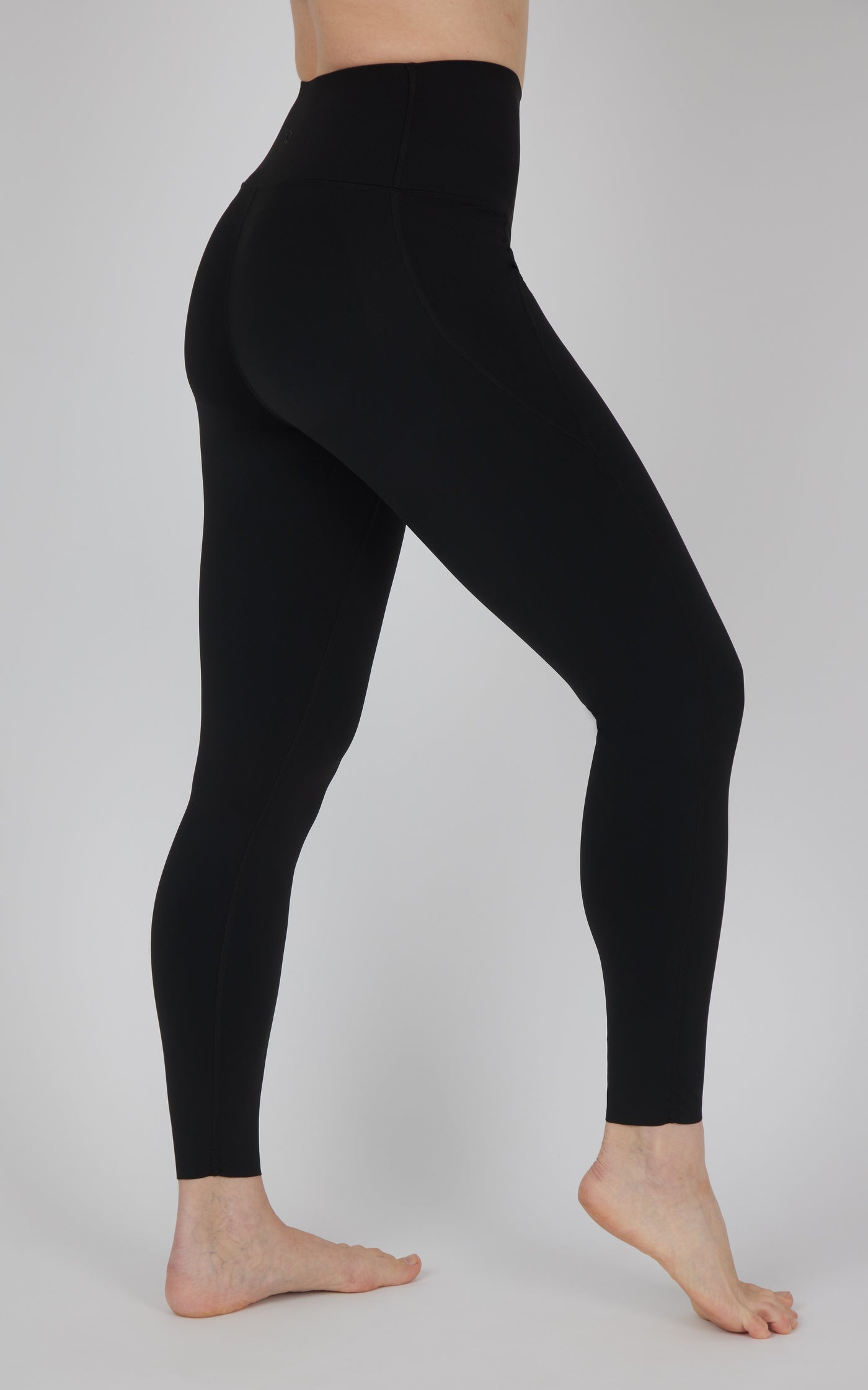 Black Contour Leggings