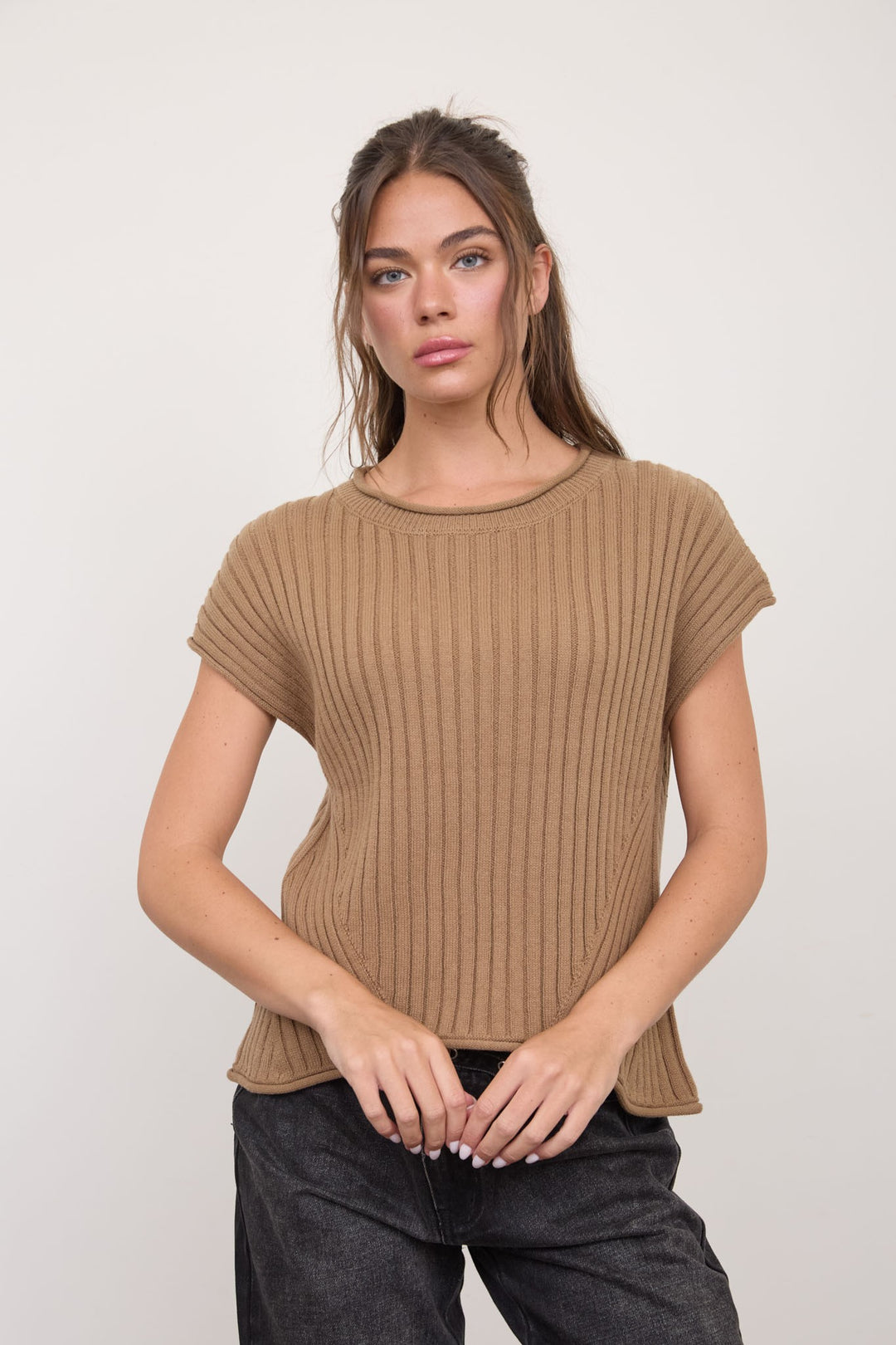 Deep Taupe Ribbed Short Sleeve Pullover