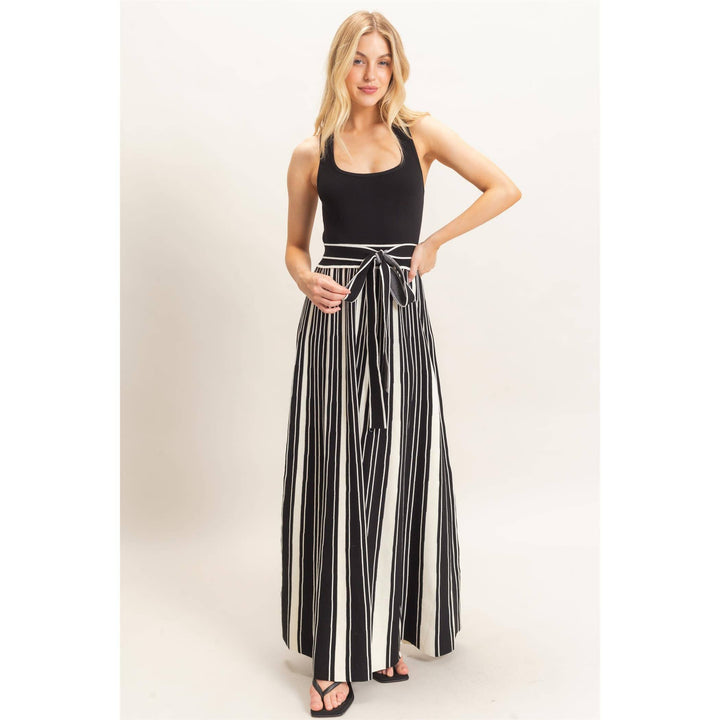 Black Sleeveless Scoop Neck Dress