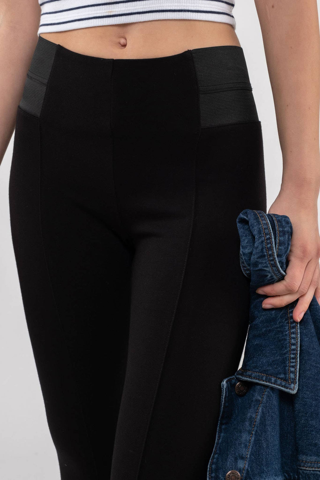 Black Side Elastic Skinny Pants
