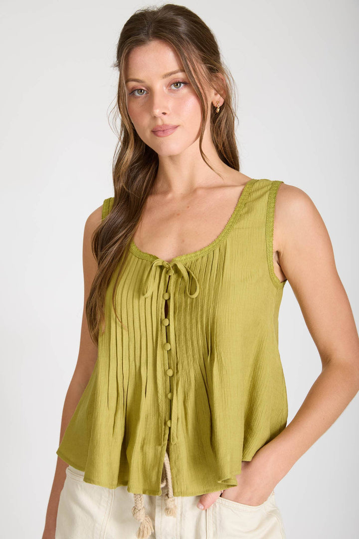 Kiwi Lace Trim Button Down Sleeveless Top
