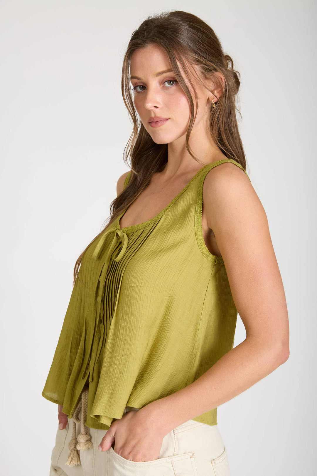 Kiwi Lace Trim Button Down Sleeveless Top