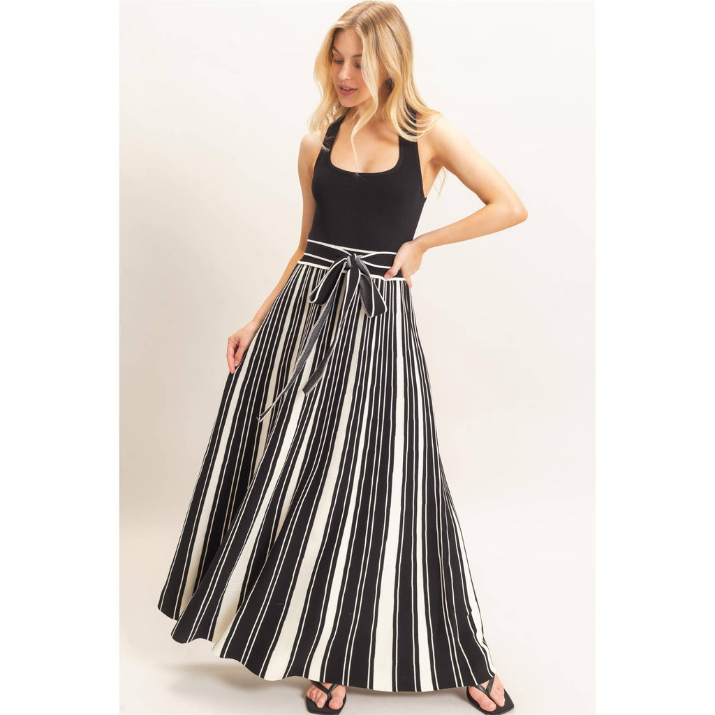 Black Sleeveless Scoop Neck Dress